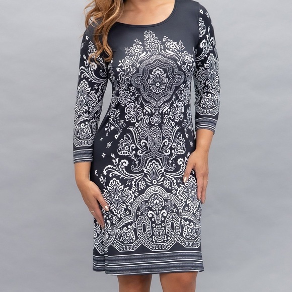 Black and white dress - Picture 5 of 7